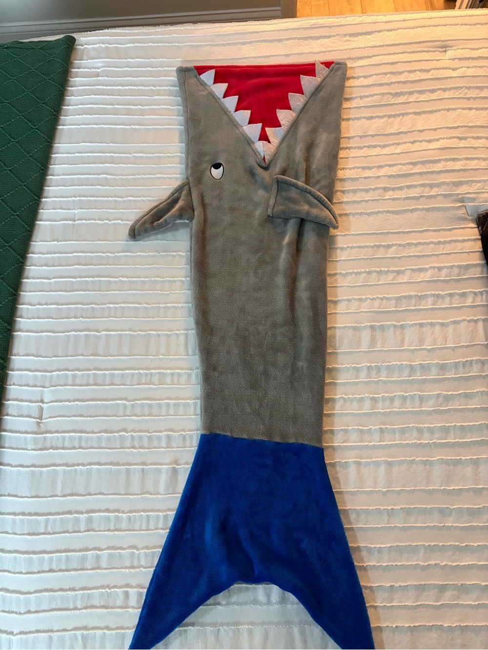 Shark Kids Blanket Sack - Gray, Red & Blue